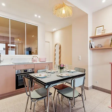 Elegant -roquette -6pers Apartment Paris